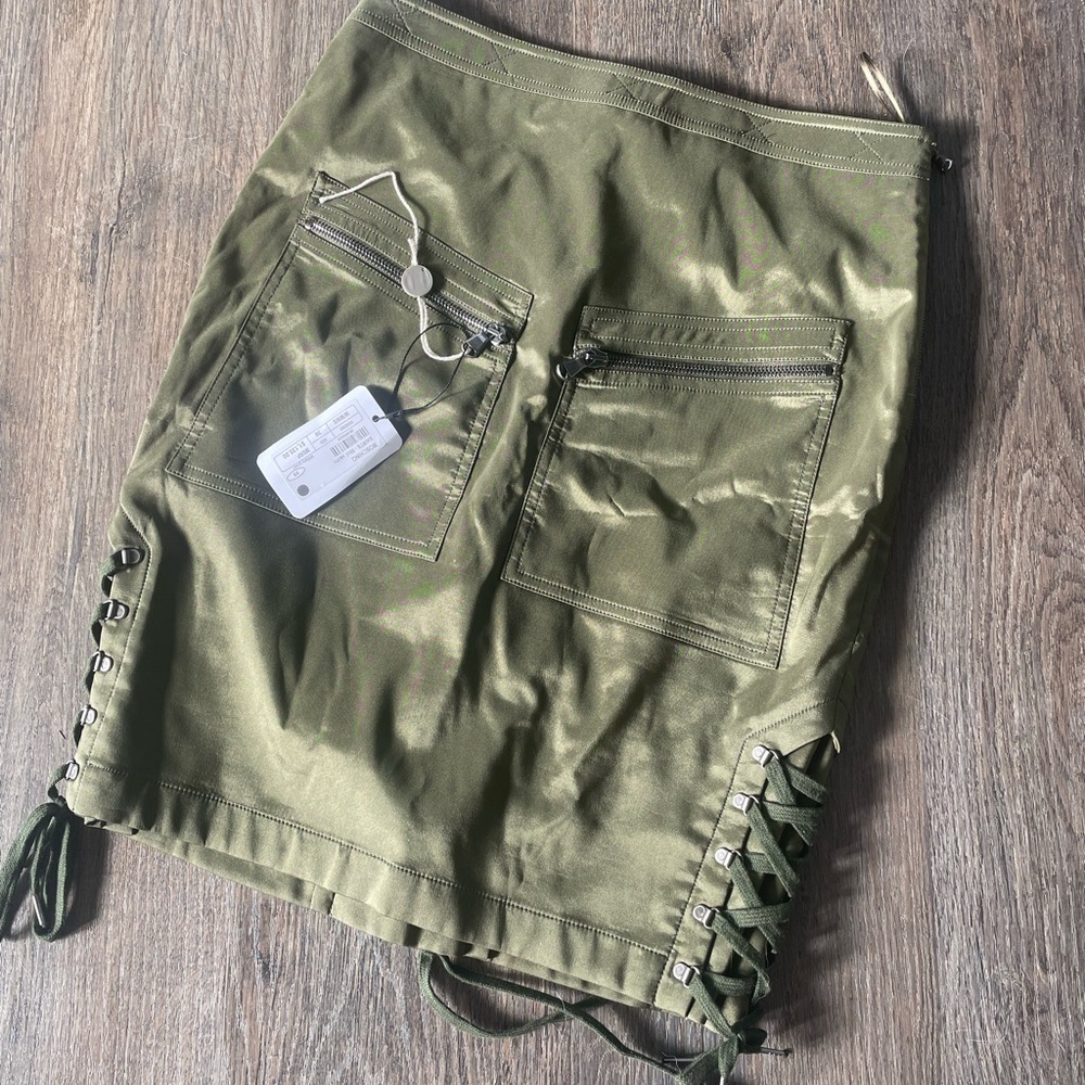 NWT Olive Green Lace-Up Skirt moschino XS